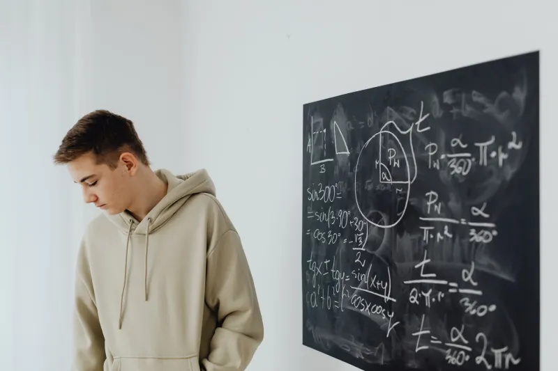When Science Feels Like a Foreign Language: The Real Reason Abstract Concepts Don't Stick